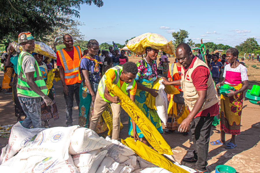 Distribution of food Distribution of food